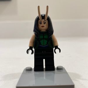 LEGO Mantis Minifigure